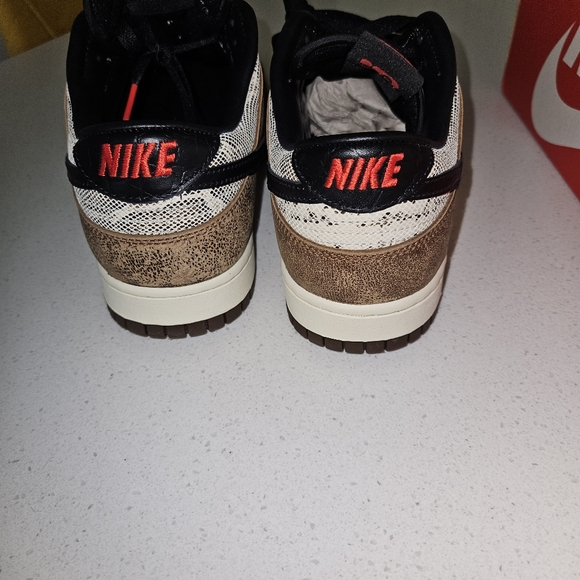 Dunks - Picture 6 of 6